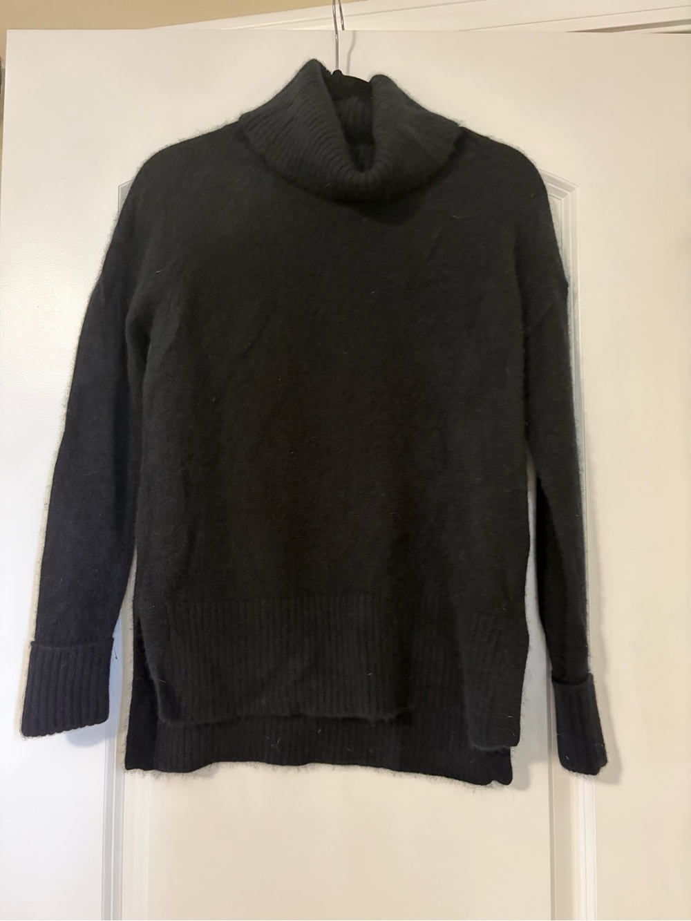 Rachel Zoe Black 100% Cashmere Turtleneck Sweater